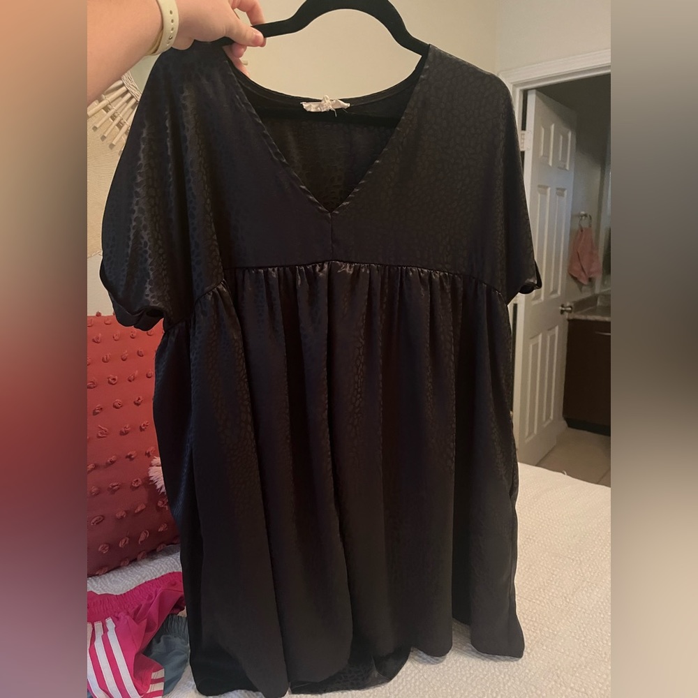 SÚPER CUTE BLACK DRESS